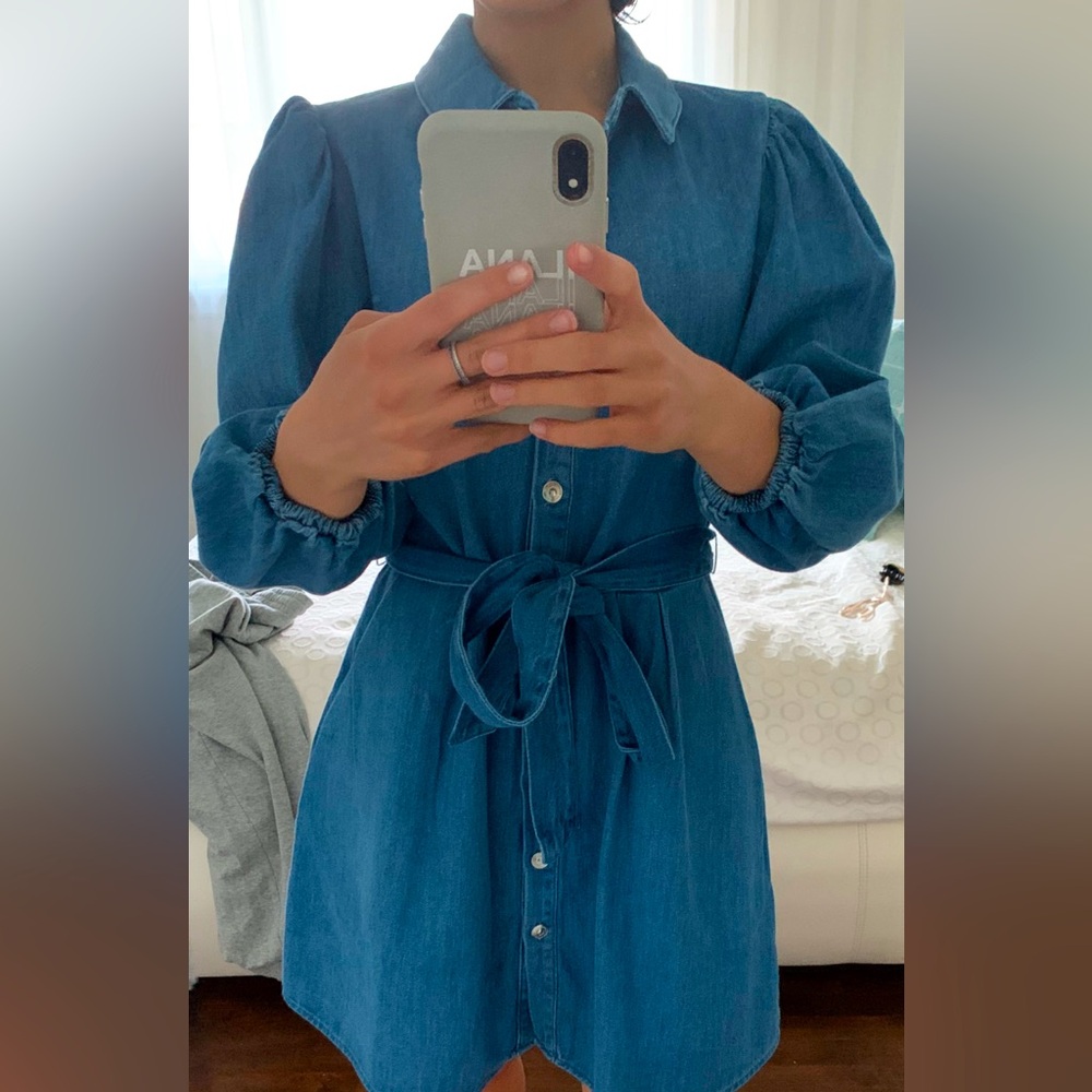 Zara Jean dress with belt! Amazing condition, worn 3 times:)